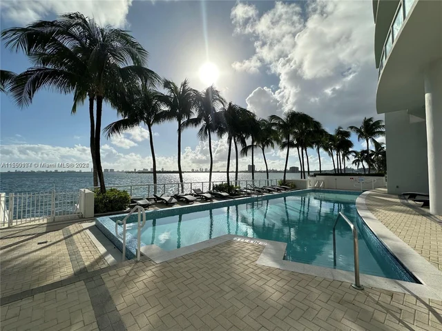 665 NE 25th St # 801, Miami FL 33137