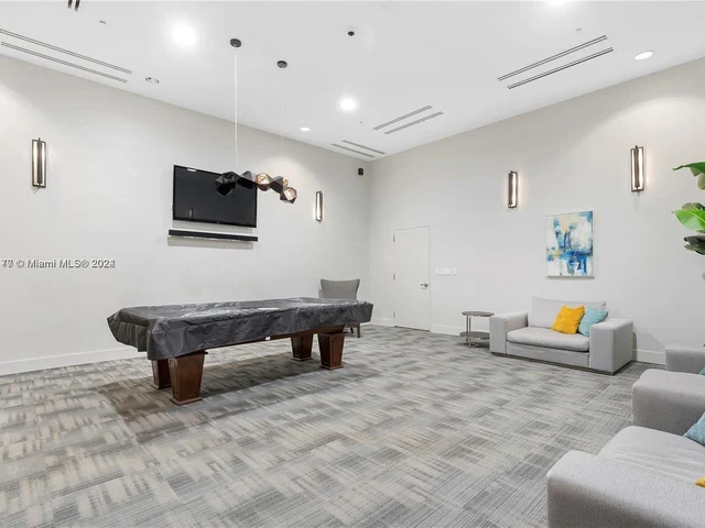 665 NE 25th St # 801, Miami FL 33137