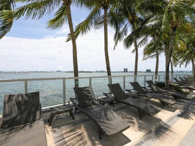 665 NE 25th St # 801, Miami FL 33137