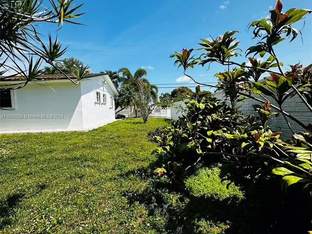 30120 SW 152nd Ave, Homestead FL 33033