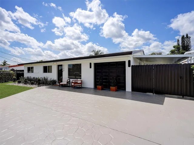 4400 SW 104th Ave, Miami FL 33165