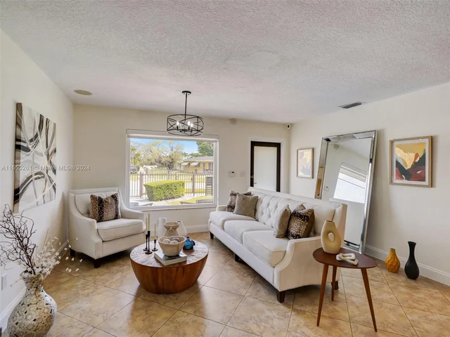 4400 SW 104th Ave, Miami FL 33165