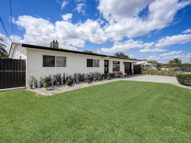 4400 SW 104th Ave, Miami FL 33165