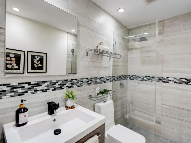 4400 SW 104th Ave, Miami FL 33165