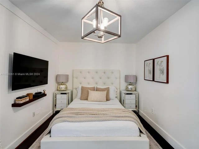 4400 SW 104th Ave, Miami FL 33165