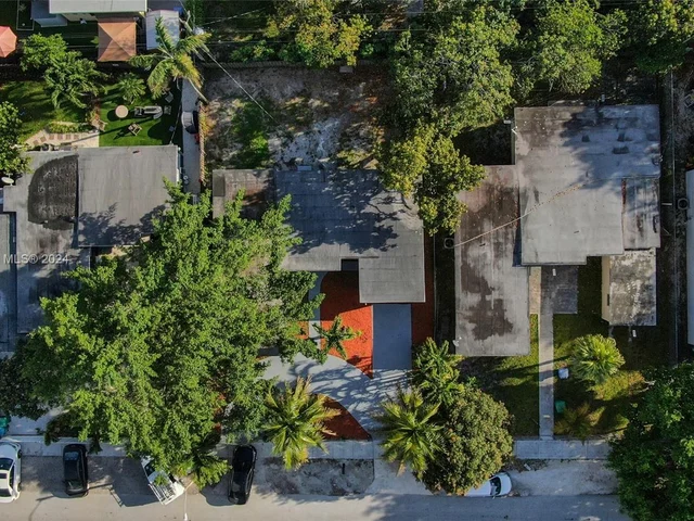 434 NW 110th St, Miami FL 33168