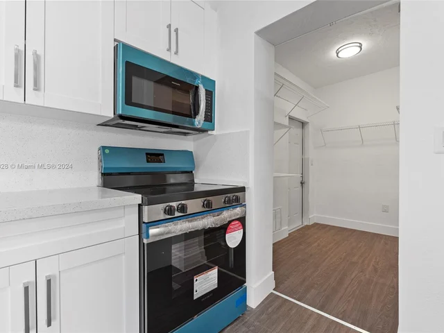 434 NW 110th St, Miami FL 33168