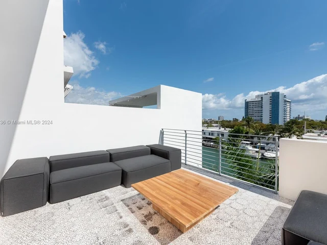 47 N SHORE DR # 47, Miami Beach FL 33141