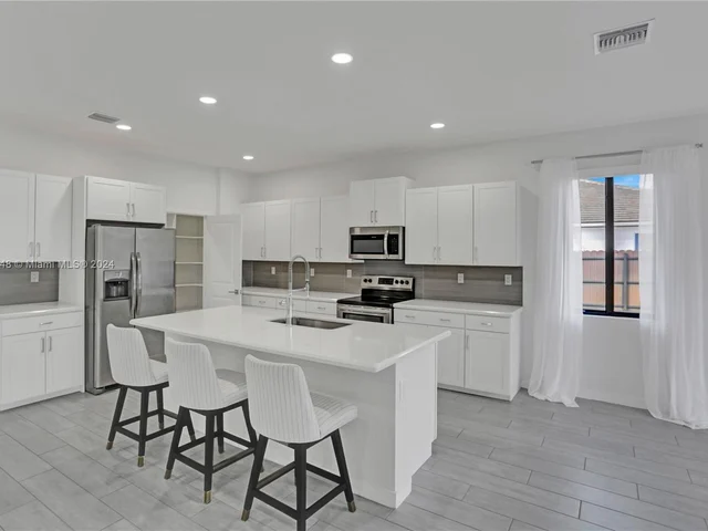 19815 SW 131st Ct # 0, Miami FL 33177