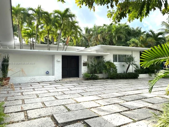 1200 Bay Dr, Miami Beach FL 33141