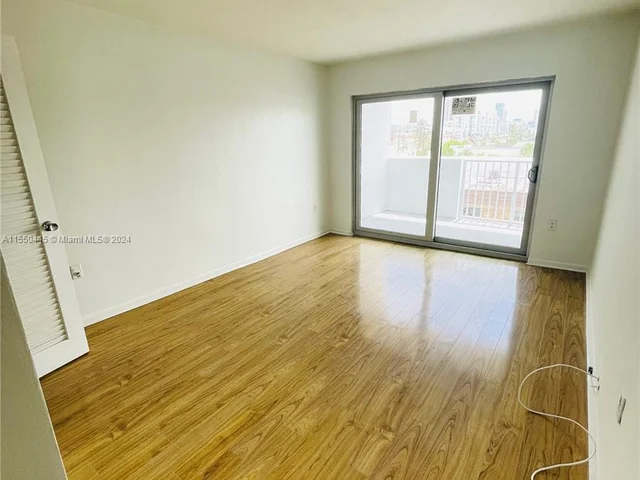 8000 Harding Ave # 4A, Miami Beach FL 33141