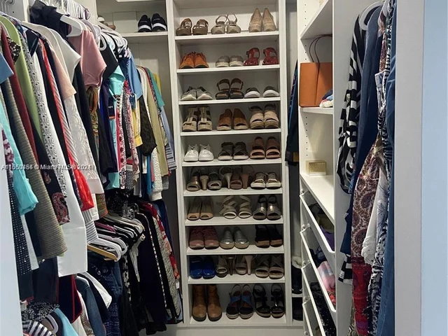 8721 SW 80th St, Miami FL 33173