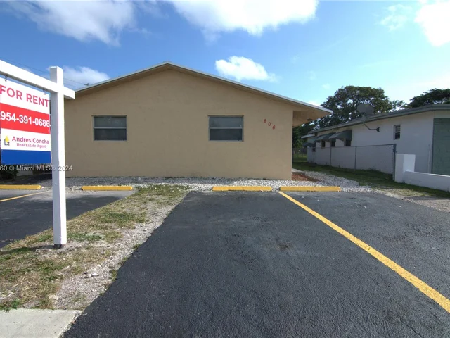 806 NW 10th St # 1, Hallandale Beach FL 33009