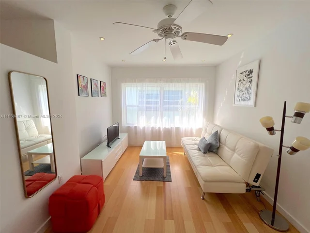 1555 Pennsylvania Ave # 205, Miami Beach FL 33139