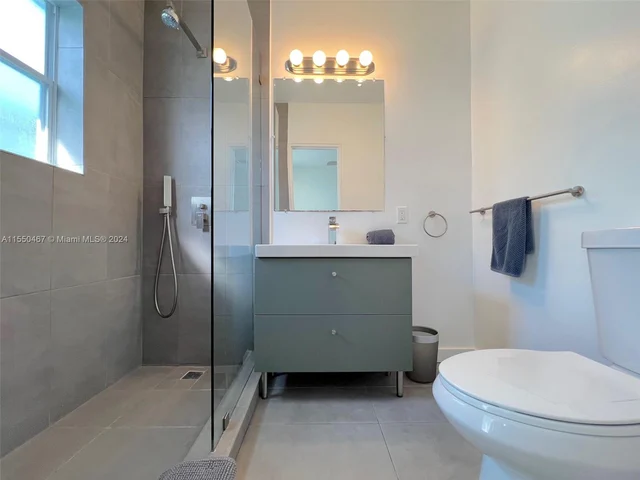 1555 Pennsylvania Ave # 205, Miami Beach FL 33139