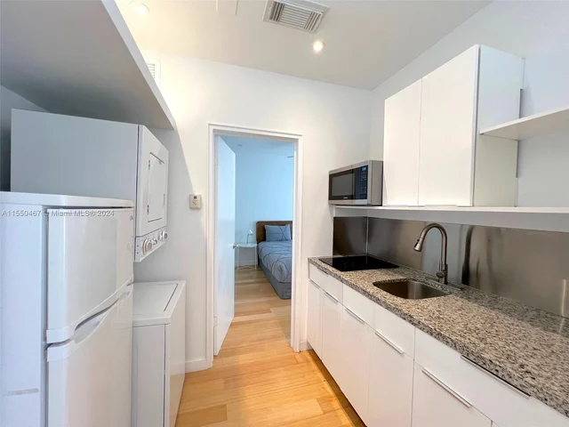 1555 Pennsylvania Ave # 205, Miami Beach FL 33139