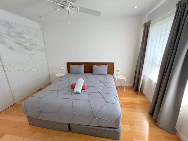 1555 Pennsylvania Ave # 205, Miami Beach FL 33139