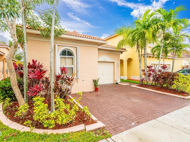 3727 NE 23rd Ct, Miami FL 33033