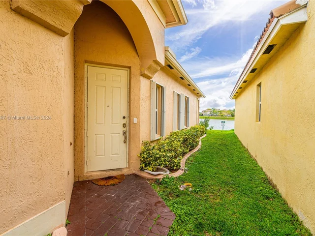 3727 NE 23rd Ct, Miami FL 33033