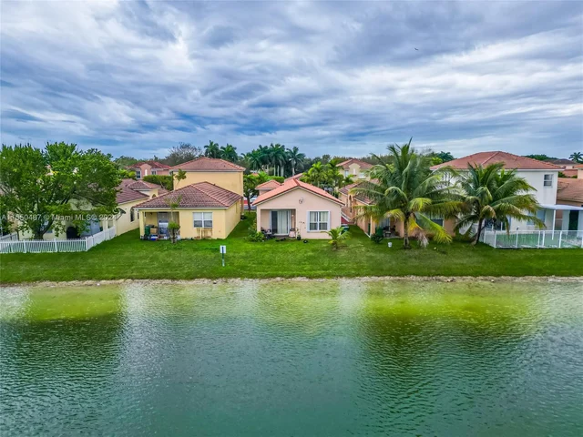 3727 NE 23rd Ct, Miami FL 33033