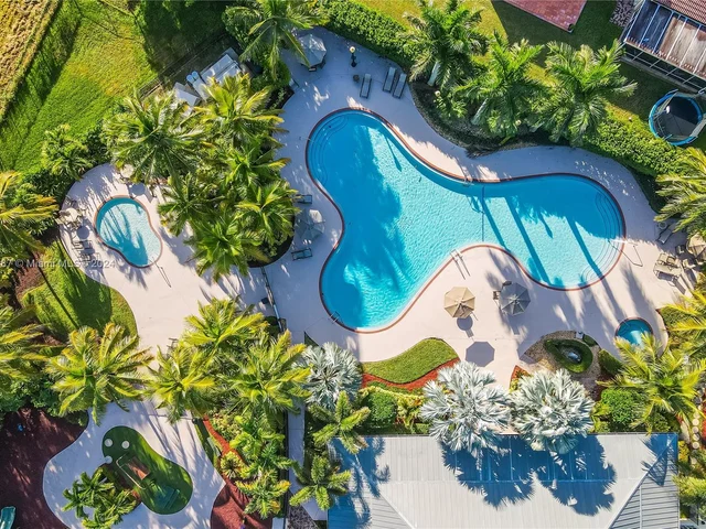 3727 NE 23rd Ct, Miami FL 33033