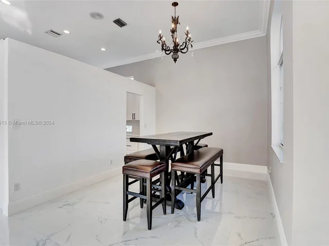 6516 NW 99th Ln, Parkland FL 33076