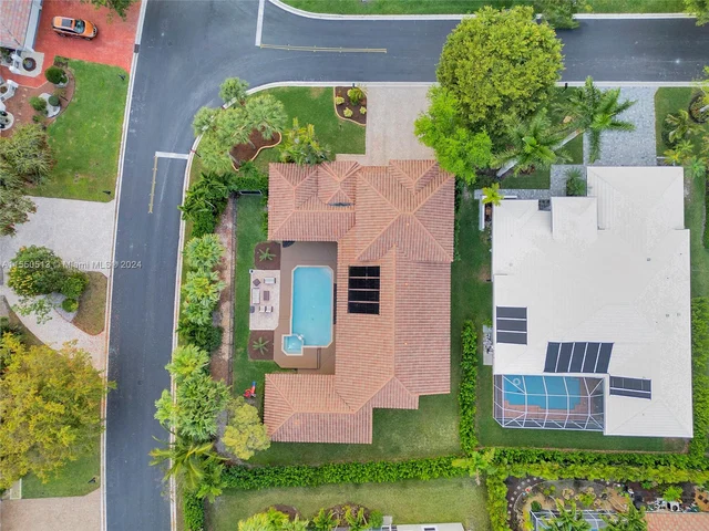 6516 NW 99th Ln, Parkland FL 33076