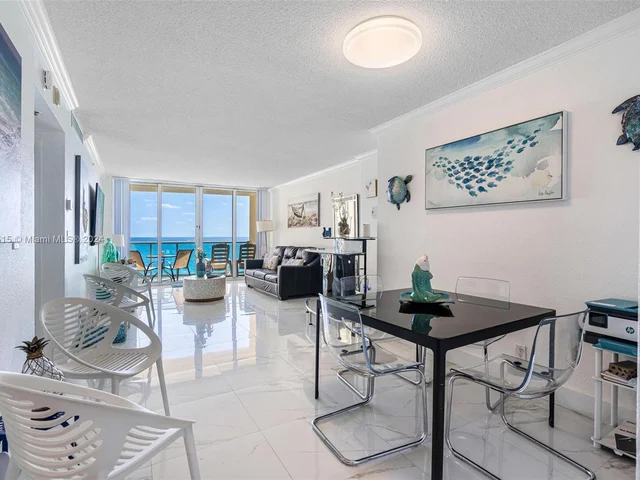 2501 S Ocean Dr # 1020, Hollywood FL 33019