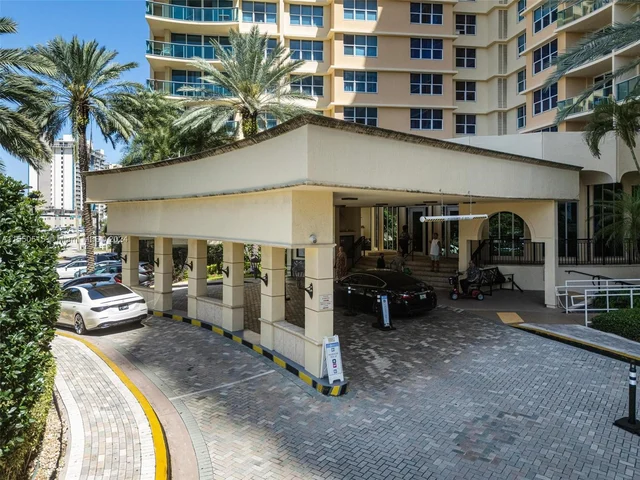 2501 S Ocean Dr # 1020, Hollywood FL 33019