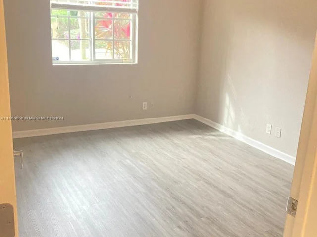 4802 Washington St # 5, Hollywood FL 33021