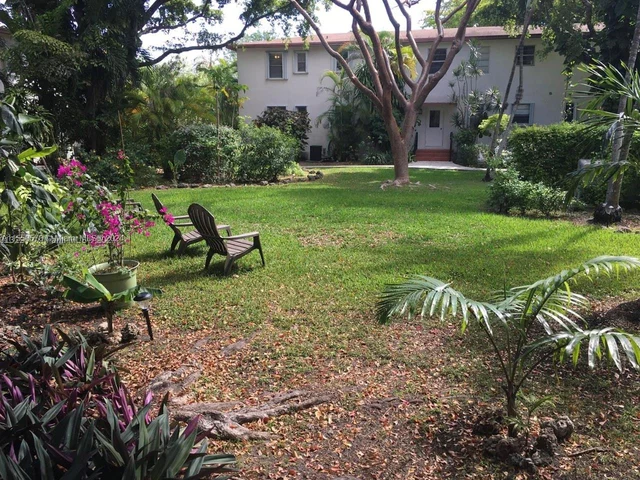 5605 SW 80th St # 10D, Miami FL 33143