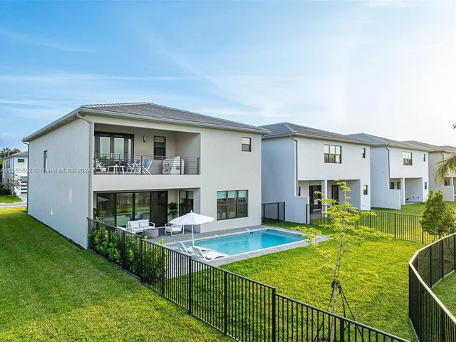 8533 Swinley Forest Way, Boca Raton FL 33434