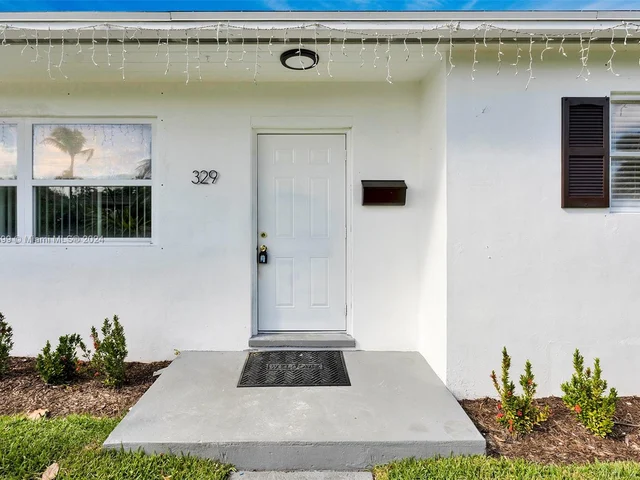 329 Laurie Rd, West Palm Beach FL 33405