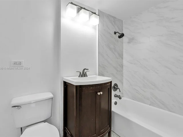 329 Laurie Rd, West Palm Beach FL 33405