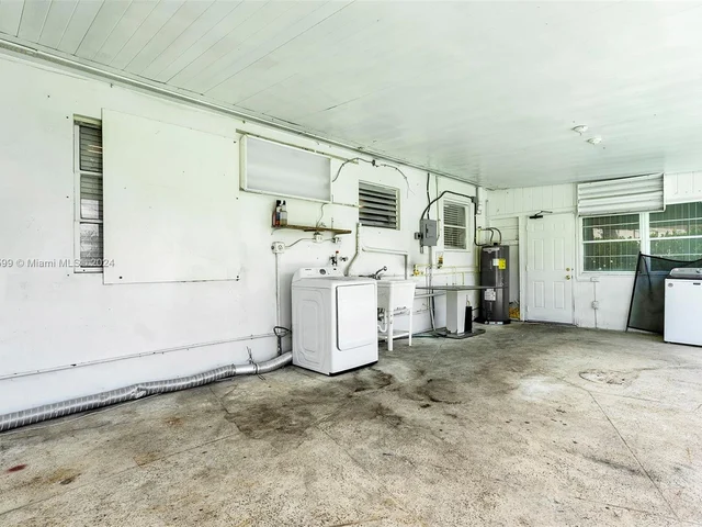 329 Laurie Rd, West Palm Beach FL 33405