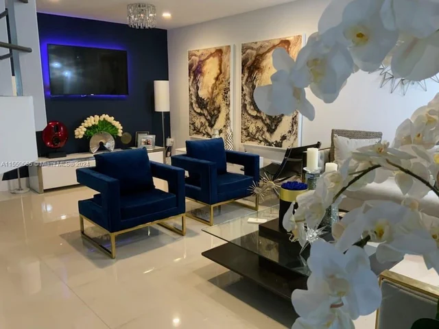 16225 SW 99th Ter, Miami FL 33196