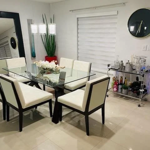 16225 SW 99th Ter, Miami FL 33196