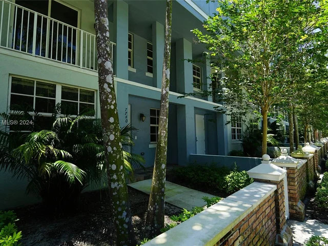 7736 NW 5th St # 7738, Plantation FL 33324