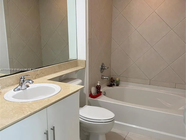 335 S Biscayne Blvd # 2900, Miami FL 33131