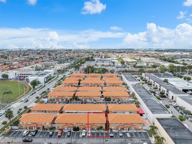 2505 W 76th St # 109, Hialeah FL 33016