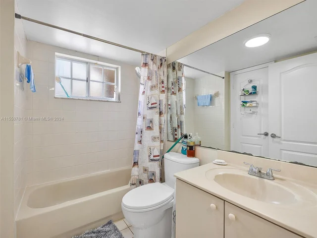 2505 W 76th St # 109, Hialeah FL 33016