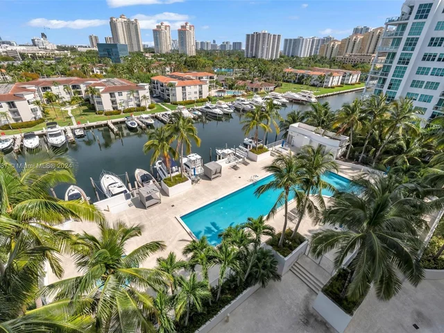 3029 NE 188th St # 819, Aventura FL 33180