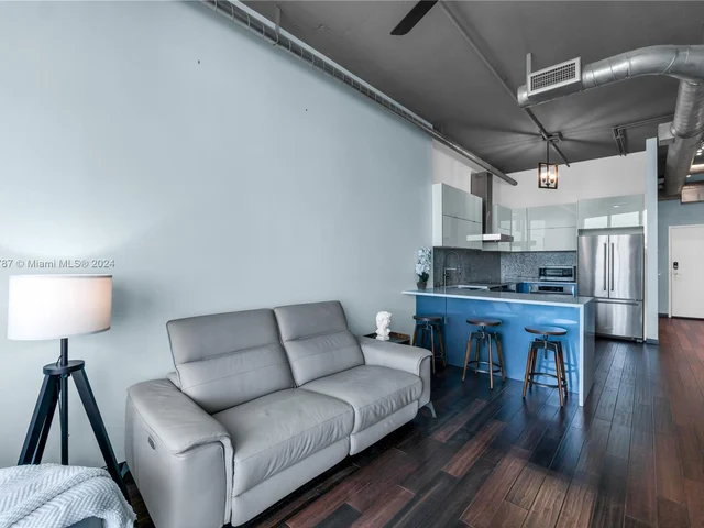 3029 NE 188th St # 819, Aventura FL 33180