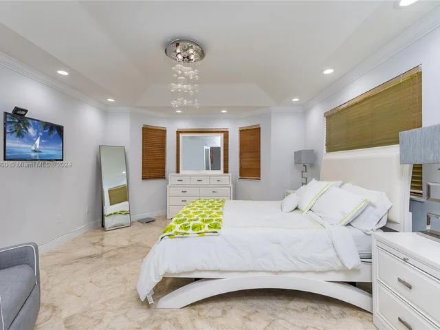 14755 SW 123rd Ave, Miami FL 33186