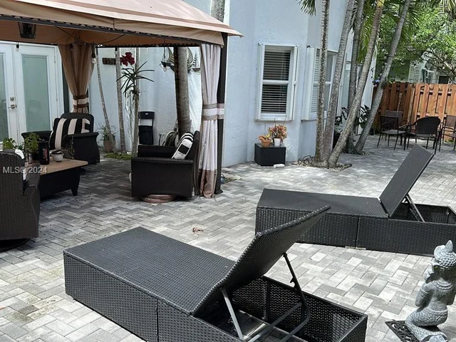 14755 SW 123rd Ave, Miami FL 33186