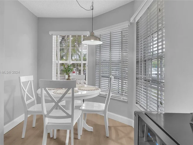 2048 NW 164th Ave, Pembroke Pines FL 33028