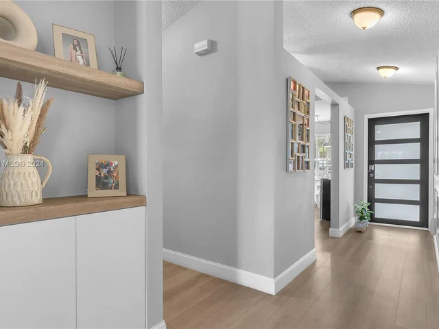 2048 NW 164th Ave, Pembroke Pines FL 33028