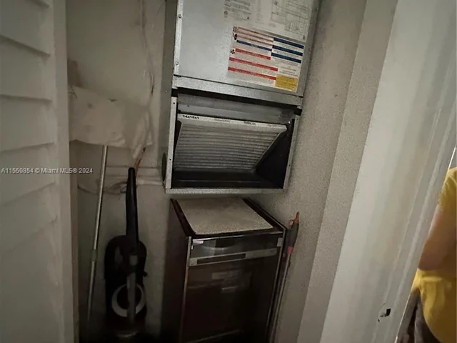 8107 SW 72nd Ave # 321E, Miami FL 33143