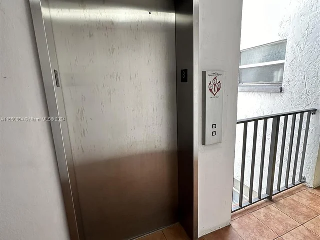 8107 SW 72nd Ave # 321E, Miami FL 33143