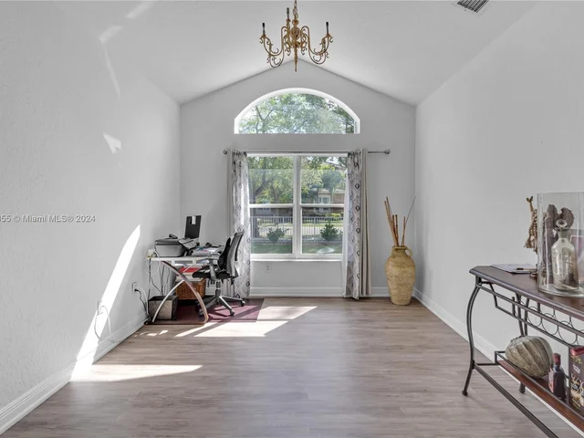 18708 SW 47th St, Miramar FL 33029